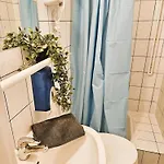 Albergue Cozy Near The New York Cafe With Private Bathroom *