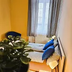 بيت شباب Cozy Near The New York Cafe With Private Bathroom *
