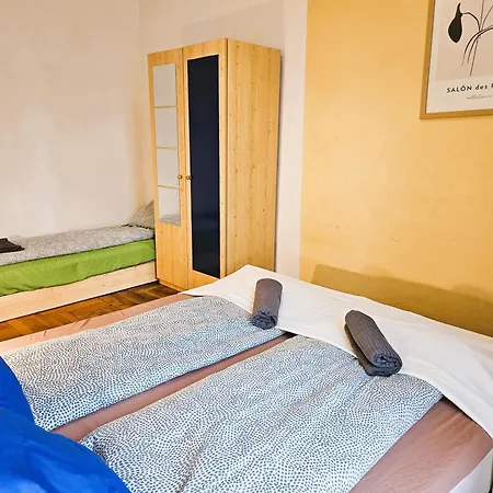 Cozy Near The New York Cafe With Private Bathroom *