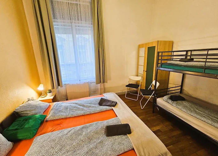Cozy Near The New York Cafe With Private Bathroom * Budapest