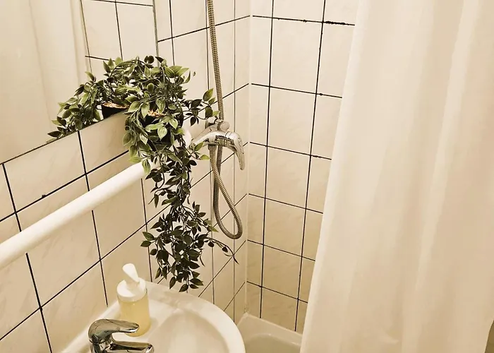 Cozy Near The New York Cafe With Private Bathroom * Budapeşte